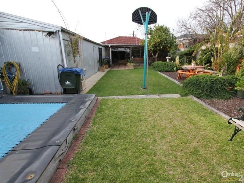 18 Kemp Street, Springvale VIC 3171