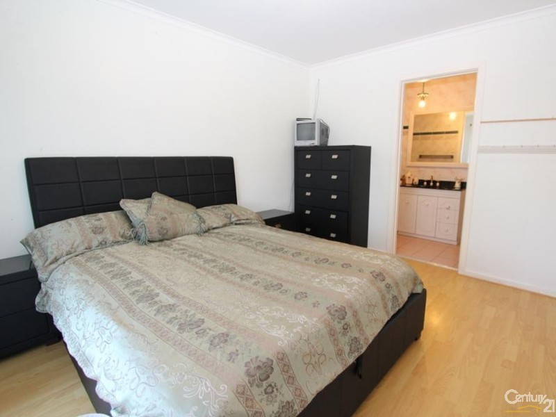 2 Larksong Court, Springvale South VIC 3172