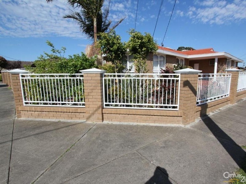 2 Larksong Court, Springvale South VIC 3172