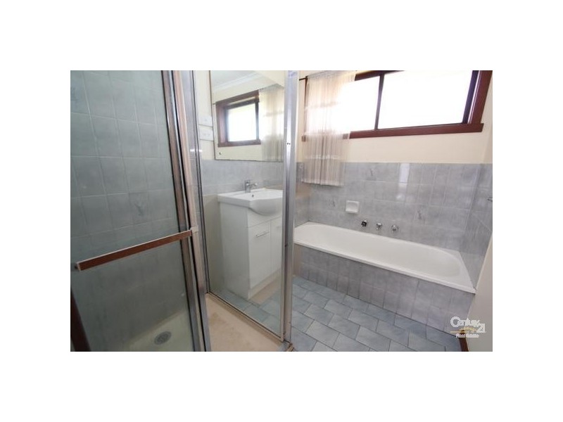 2/4 Bevan Avenue, Clayton South VIC 3169