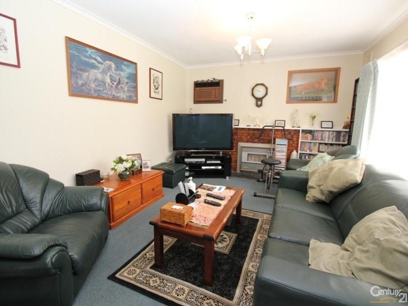 52 Sharon Road, Springvale South VIC 3172