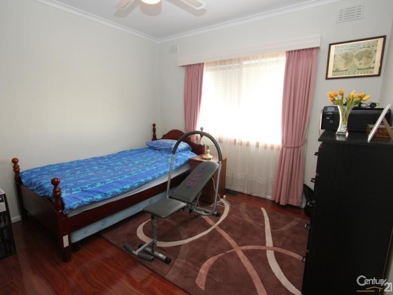 52 Sharon Road, Springvale South VIC 3172