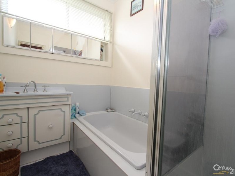 52 Sharon Road, Springvale South VIC 3172