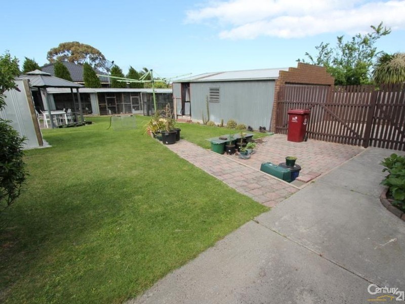 52 Sharon Road, Springvale South VIC 3172