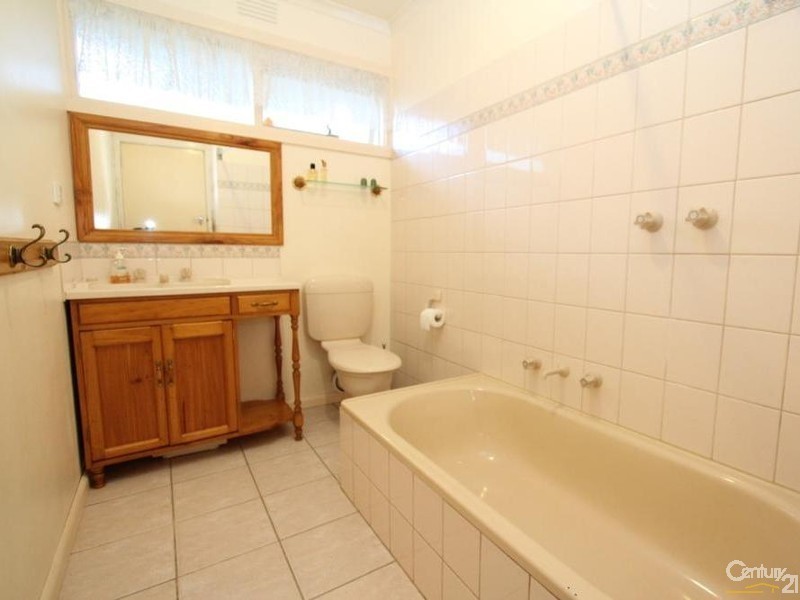 11 Dianne Court, Springvale South VIC 3172