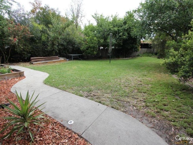 11 Dianne Court, Springvale South VIC 3172