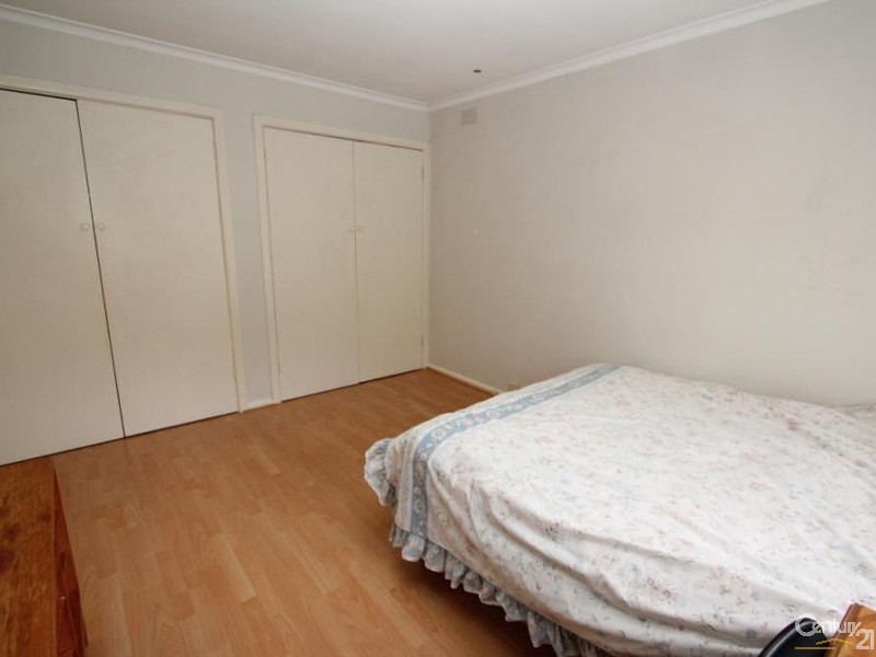 1/25 Old Lilydale Road, Ringwood East VIC 3135