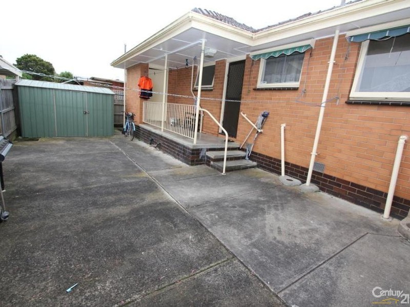 1/25 Old Lilydale Road, Ringwood East VIC 3135