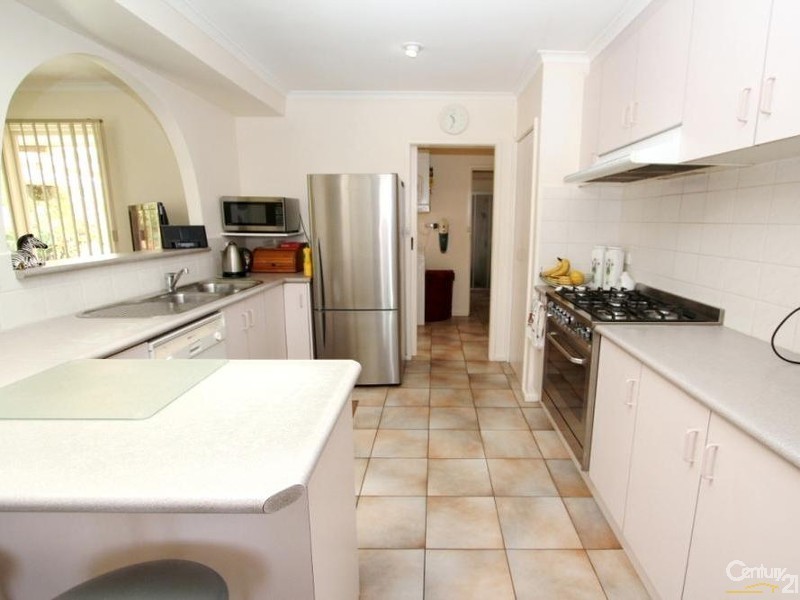 1 Woodstock Place, Springvale South VIC 3172