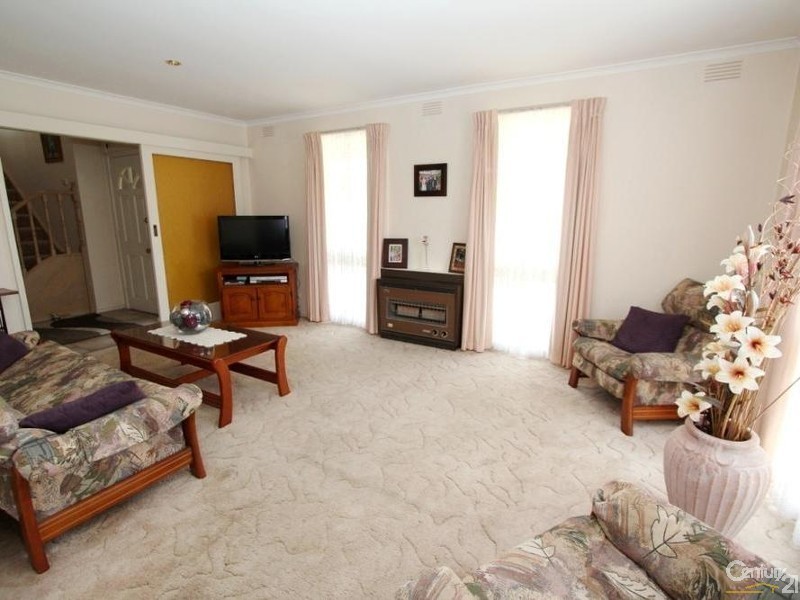 1 Woodstock Place, Springvale South VIC 3172
