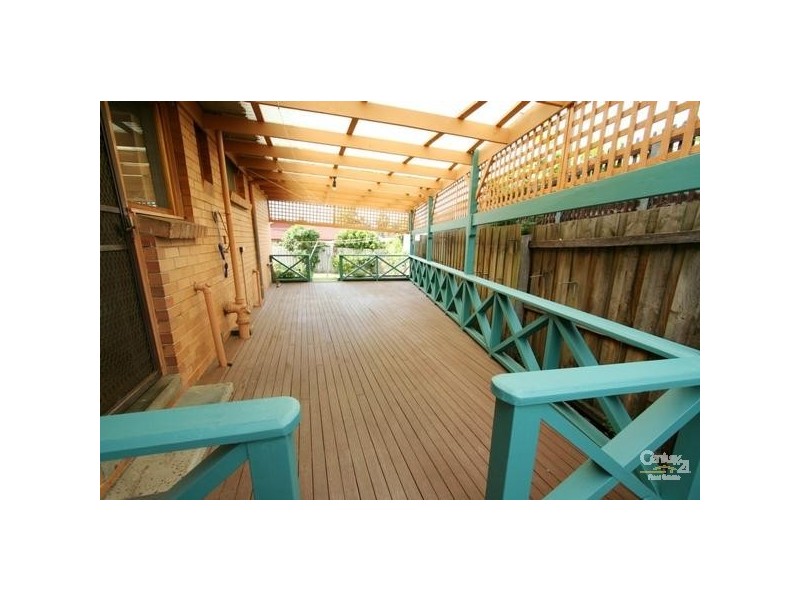 28 Dangerfield Drive, Springvale South VIC 3172