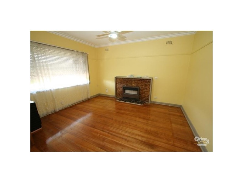 10 Linda Street, Clayton South VIC 3169