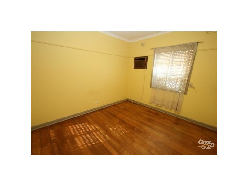 10 Linda Street, Clayton South VIC 3169