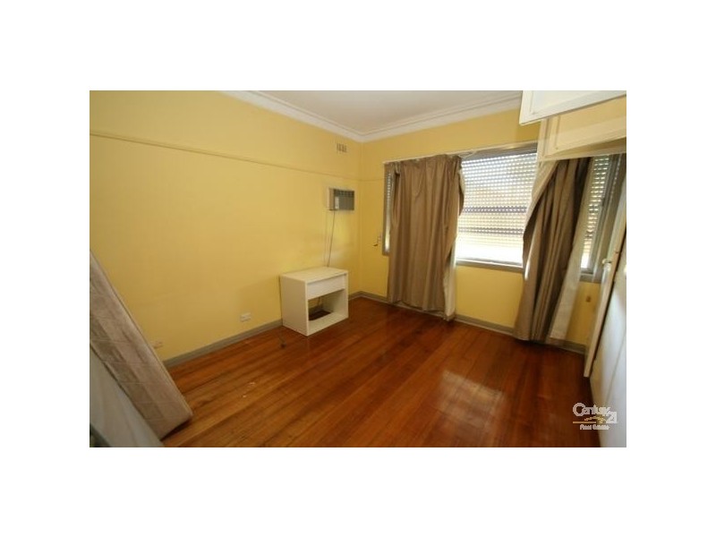 10 Linda Street, Clayton South VIC 3169