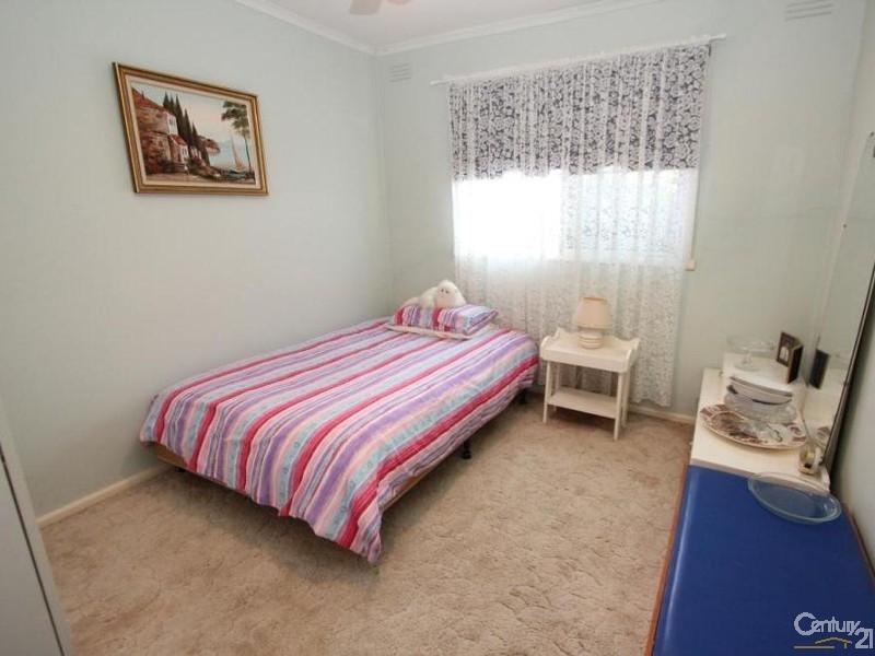 13 Dodds Street, Springvale VIC 3171