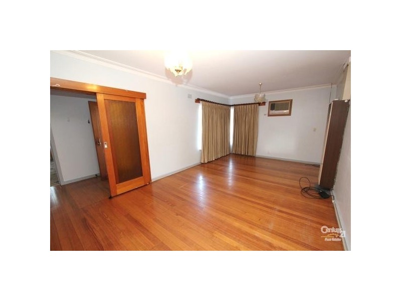 25 Kuringgai Crescent, Noble Park VIC 3174