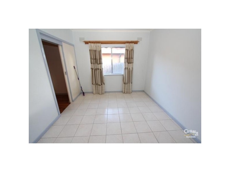 25 Kuringgai Crescent, Noble Park VIC 3174