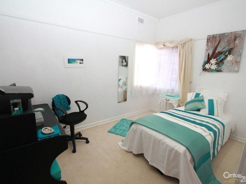 10 Kemp Street, Springvale VIC 3171