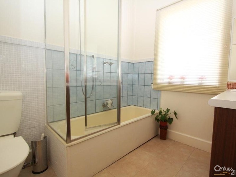 10 Kemp Street, Springvale VIC 3171