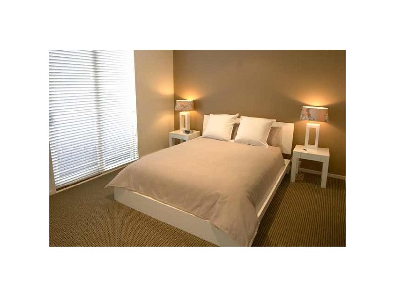 (P556)13 KOON, Sorrento VIC 3943