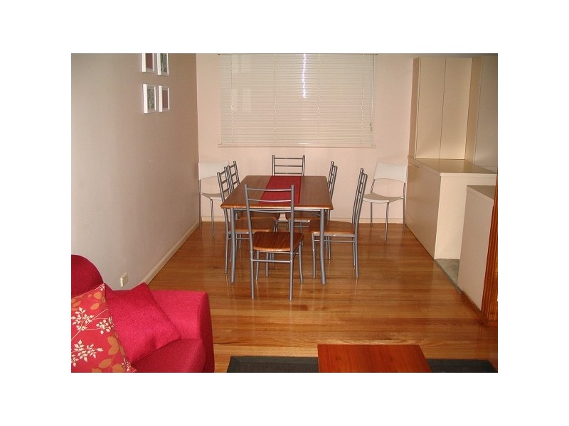 B81 (5) Coll, Sorrento VIC 3943