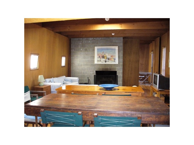 B103 (25) String, Blairgowrie VIC 3942