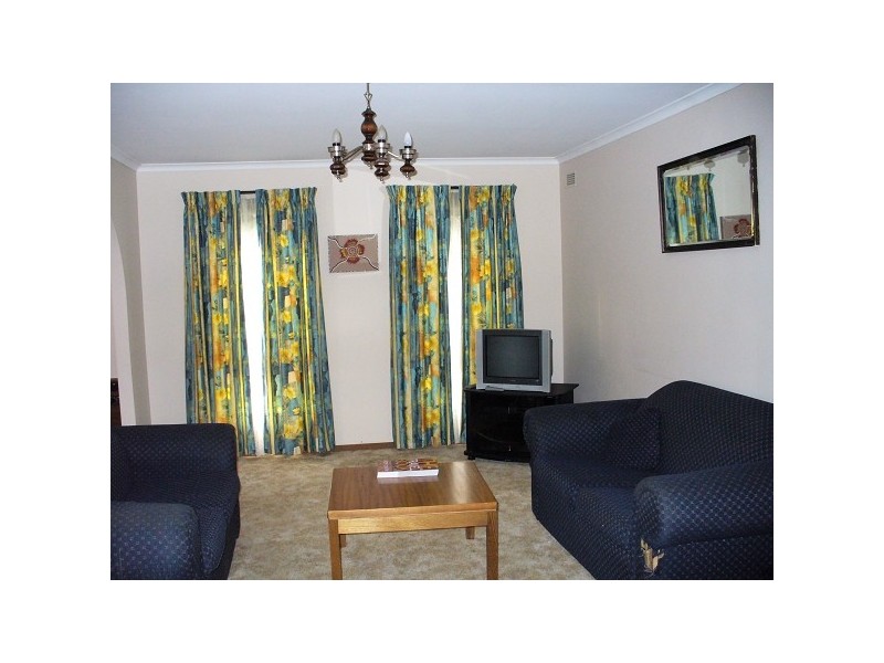 B122 (93) Russ, Tootgarook VIC 3941