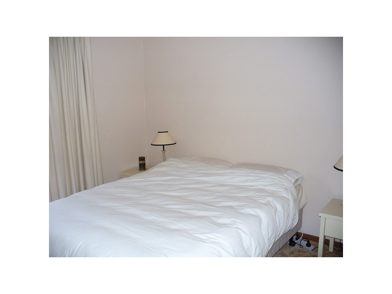 B122 (93) Russ, Tootgarook VIC 3941