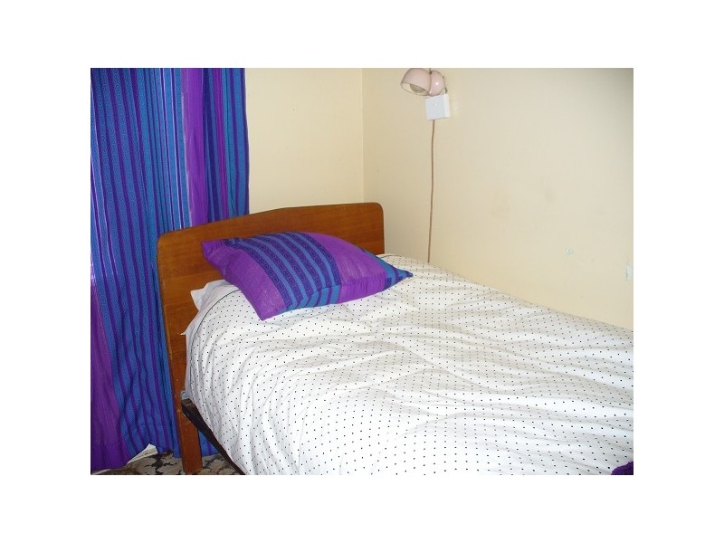 P578 (3) HOLY, Sorrento VIC 3943