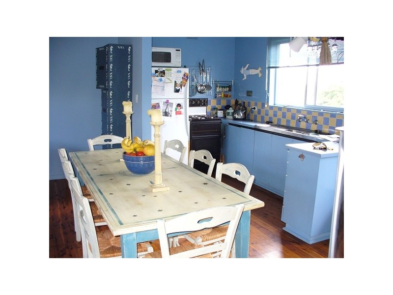 P69 (17) COLL, Sorrento VIC 3943