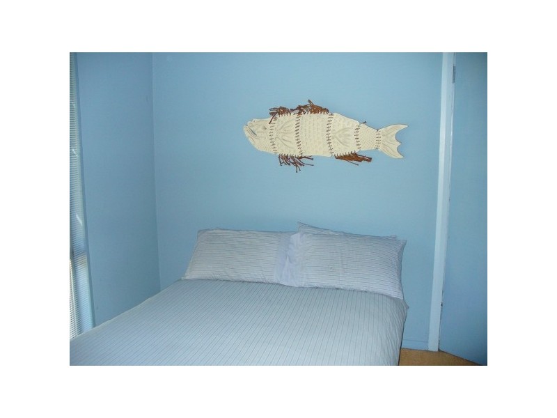 P69 (17) COLL, Sorrento VIC 3943