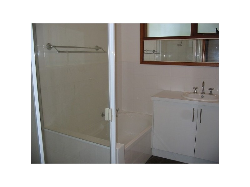 B131 (5) Mun, Blairgowrie VIC 3942