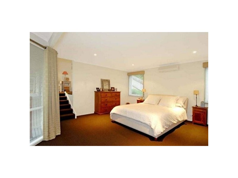 15 Caxton Street, Blairgowrie VIC 3942