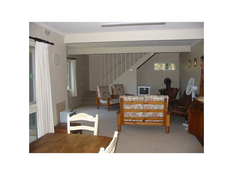 30 WHITEHEAD STREET, Blairgowrie VIC 3942