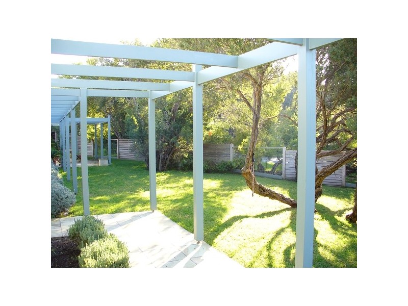 P515(2) PEKI, Sorrento VIC 3943