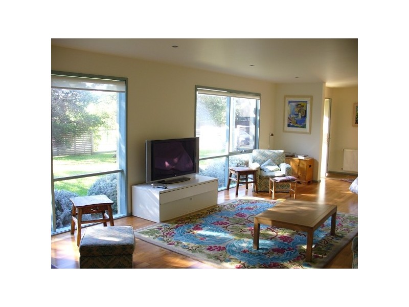 P515(2) PEKI, Sorrento VIC 3943