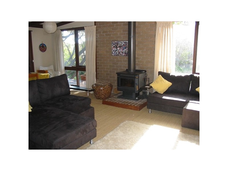 B149 (19) HILL, Blairgowrie VIC 3942