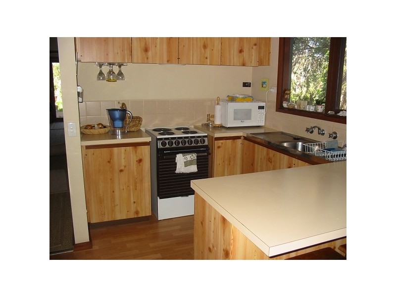 B149 (19) HILL, Blairgowrie VIC 3942