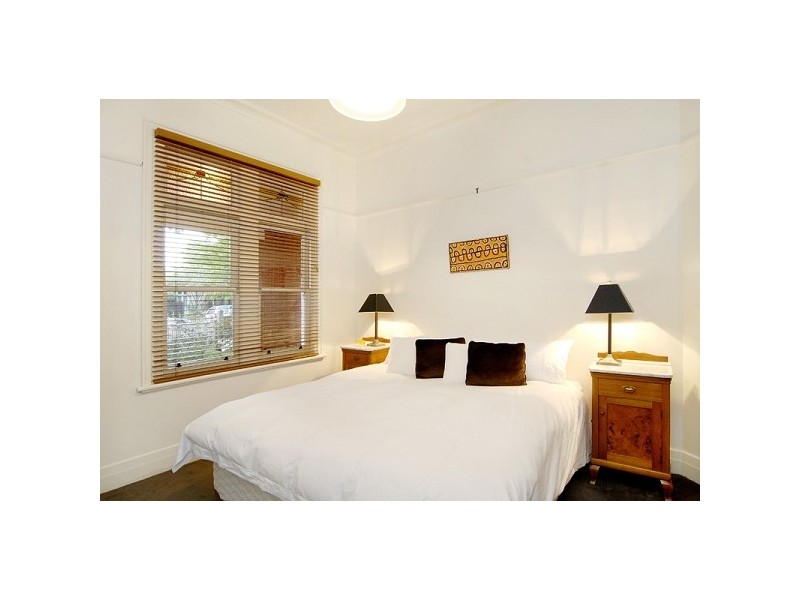 63 RUSKIN STREET, Elwood VIC 3184