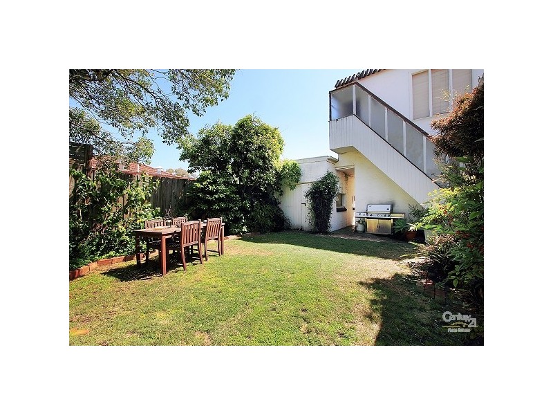 20 Monkstadt Avenue, St Kilda East VIC 3183