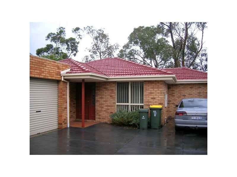 2/22 MCINTYRE DRIVE, Altona VIC 3018