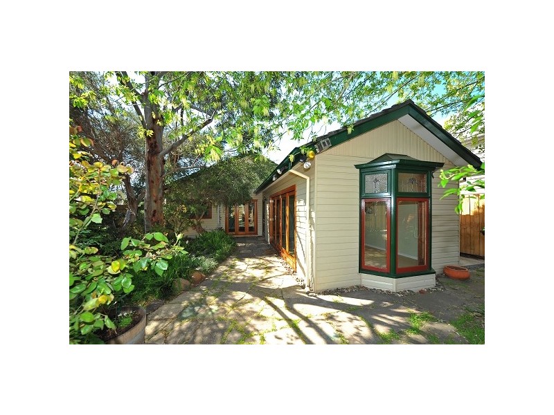 75 WILLIAM STREET, Newport VIC 3015