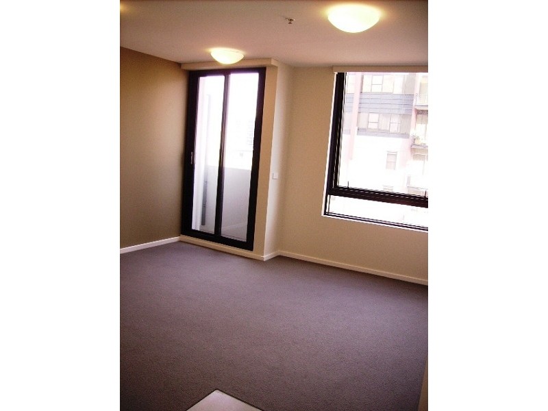 708/594 ST KILDA ROAD, Melbourne VIC 3000