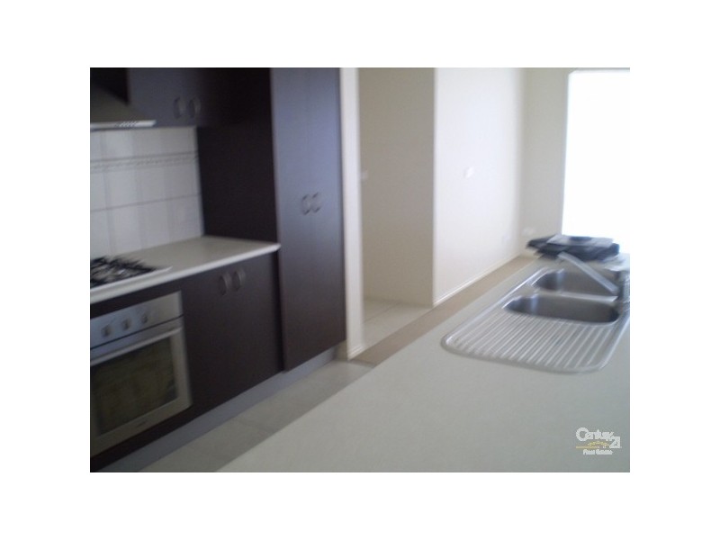 26 STUDLEY PARK WAY, Caroline Springs VIC 3023