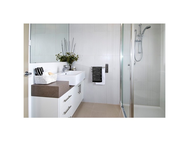 2/30 Clarendon Parade, West Footscray VIC 3012