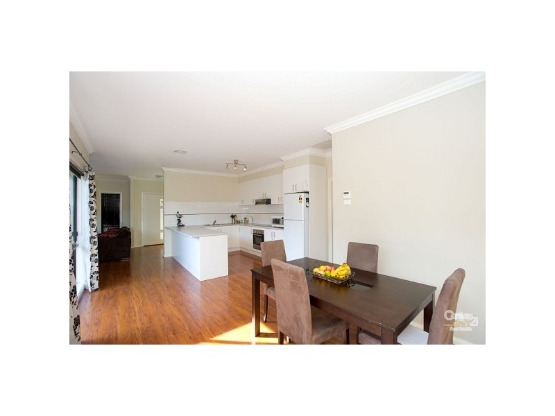 1/1 CONIFER AVENUE, Brooklyn VIC 3012