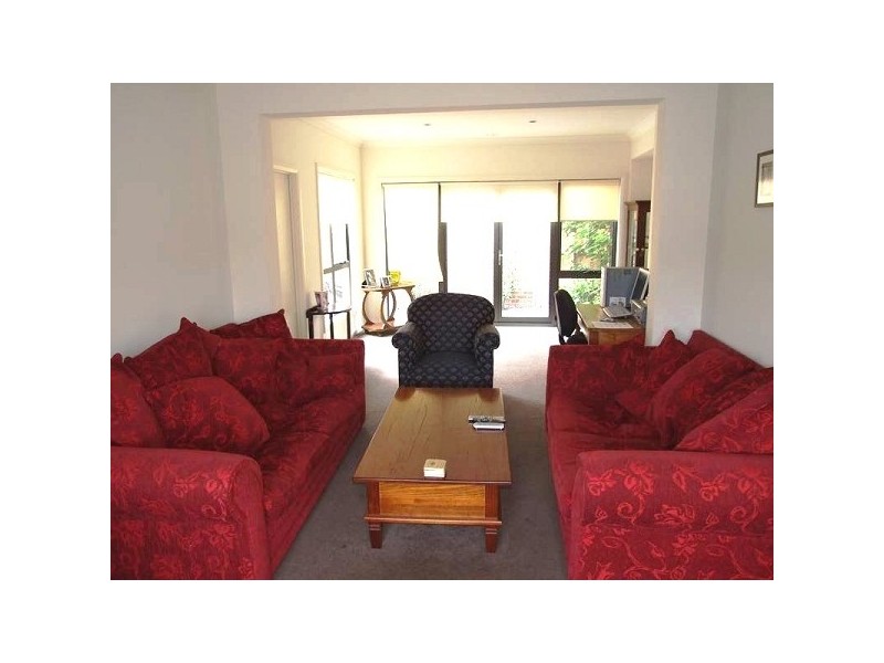 1/56 Blenheim Road, Newport VIC 3015