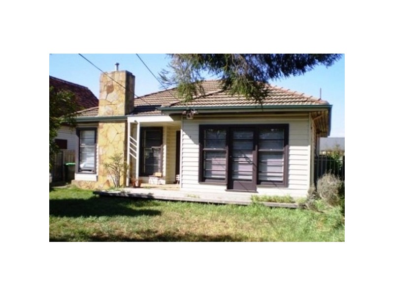 4 Robert Street, Spotswood VIC 3015