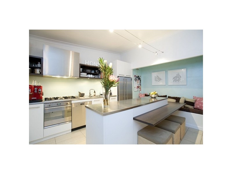 42 Schutt Street,, Newport VIC 3015