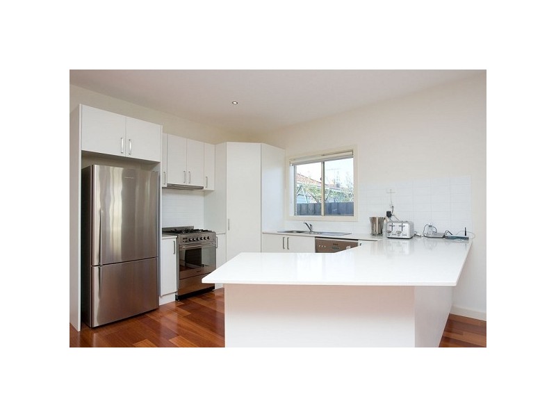 1/15 GORDON STREET, Newport VIC 3015